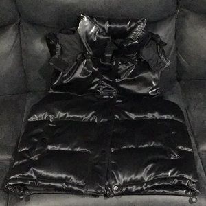 FOREVER21 Charcoal/Black lite Sparklie PUFFER VEST SIZE MEDIUM Length 24inches